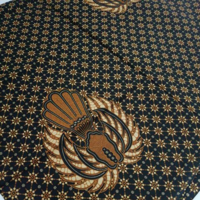Ini adalah gambar batik jogja. Bahan Kain Jarik Truntum Garuda Shopee Indonesia