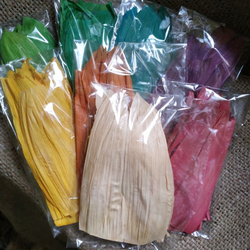 Memanfaatkan limbah kulit jagung untuk kerajinan tangan ternyata tidak. Jual Kulit Jagung Klobot Kering Bahan Kerajinan Tangan Shopee Indonesia