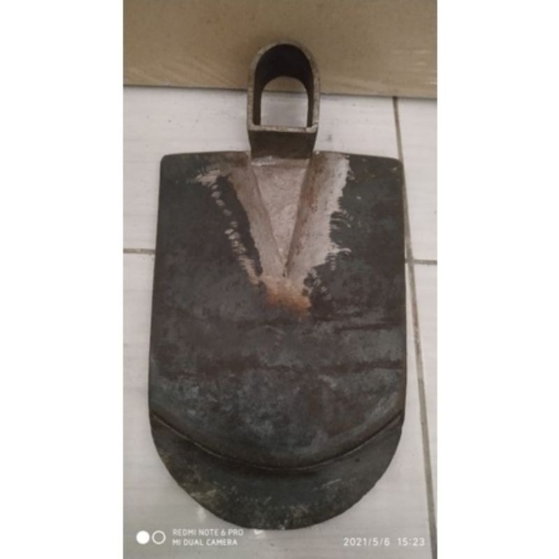 cangkul pacul sawah baja asli super tajam | Shopee Indonesia