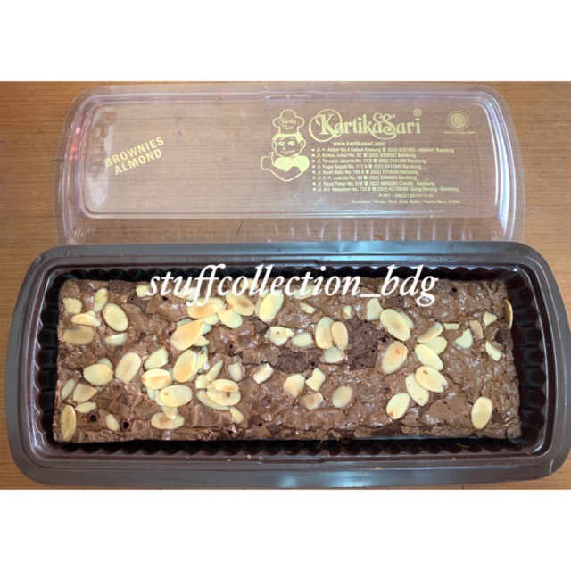 Brownies panggang kartikasari bandung kartika sari best seller ori cny rp74130 harga brownies panggang choco chips brownis chocochip kartika sari bandungý. Jual Brownies Panggang Original Almond Kartika Sari Bandung Oleh Oleh Bandung Indonesia Shopee Indonesia