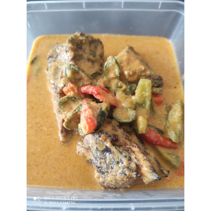 Kamu bisa memilih ayam bakar, ayam goreng, bebek kremes, sate usus, sate kulit, gurame goreng, nila bakar, udang kremes, belut goreng, empal, paru, hingga sayur asem. Jual Sayur Mangut Iwak Pe Magut Ikan Pari Indonesia Shopee Indonesia