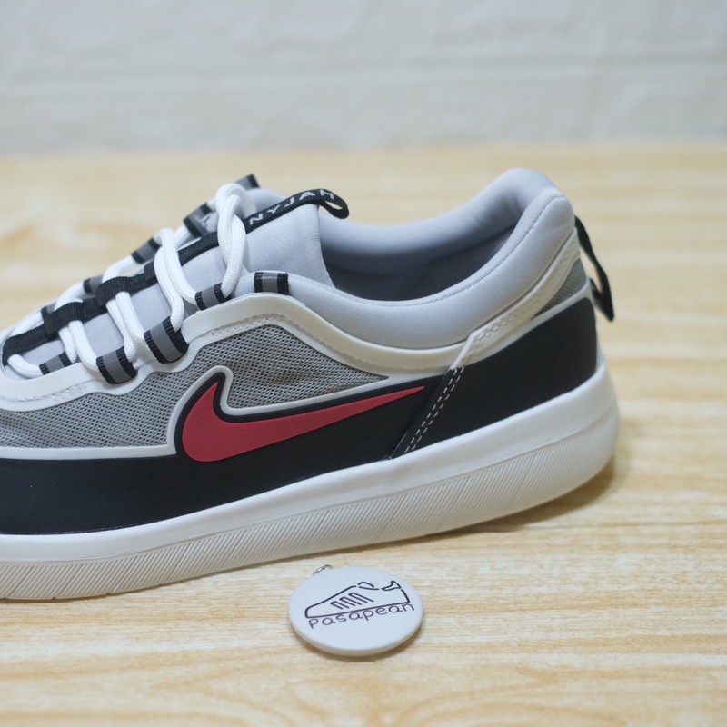 Nike sb nyjah free 2.0spiridon men women retro low high og sneaker sports shoes casual running shoes basketball shoes. Jual Nike Sb Nyjah Free 2 Spiridon Indonesia Shopee Indonesia