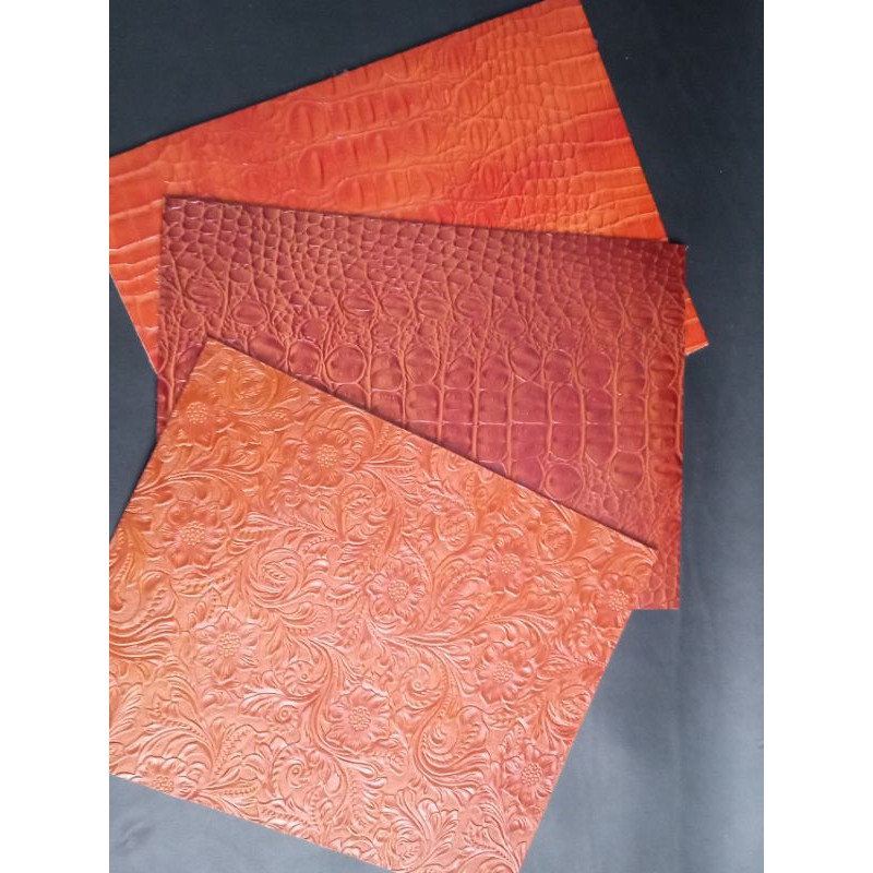 KULIT SAPI LEMBARAN MOTIF BUAYA &amp; BATIK BUNGA UKURAN A4 21CM X 29CM 80gram KULIT  SAPI PREMIUM GRADE | Shopee Indonesia