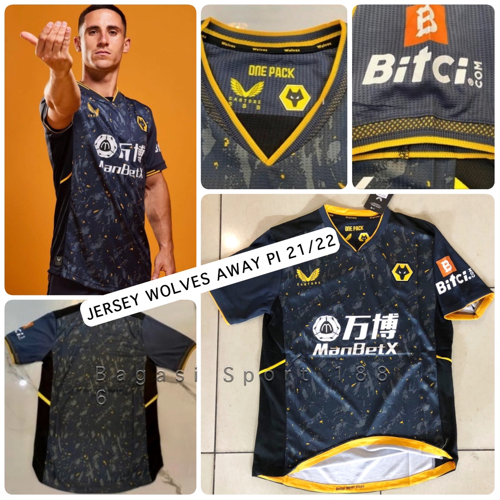 It displays the club's colors and embroidered crest. Harga Wolverhampton Away Player Terbaru Maret 2022 Biggo Indonesia