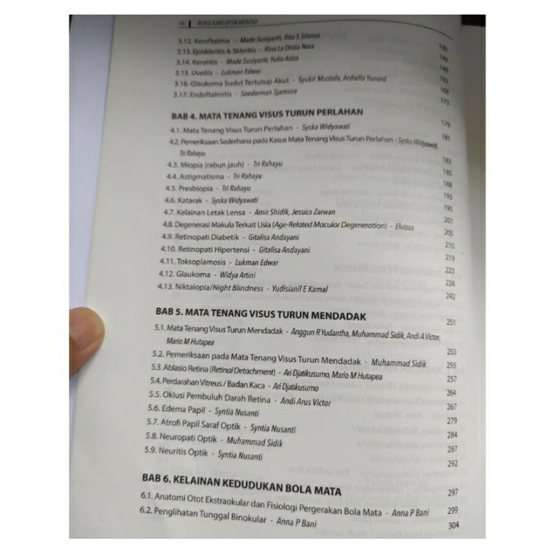 Tarantino's latest effort will probably be his best to date. Buku Original Buku Ajar Oftalmologi Edisi Pertama Fkui Ui Publishing Shopee Indonesia