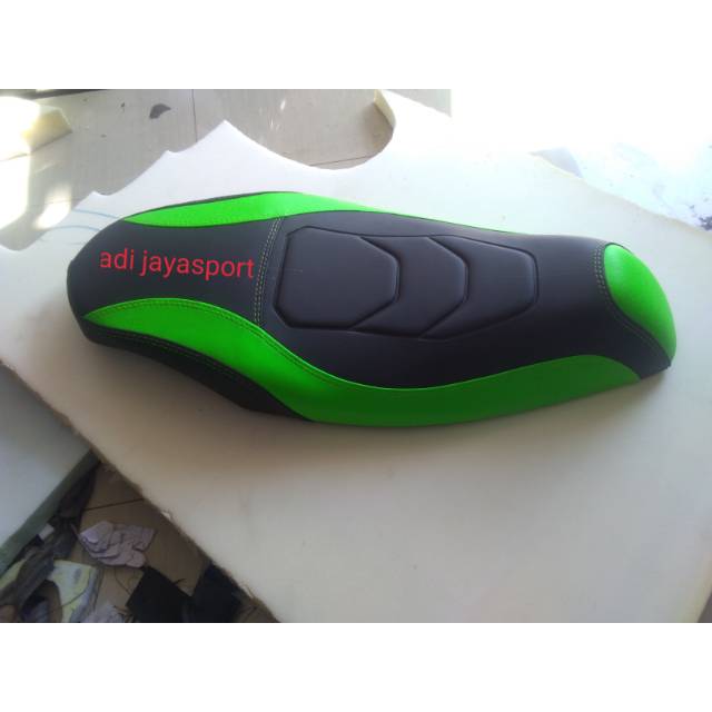 Modifikasi motor matic terbaru nmax black sunmoon winter test via motoblast. Jok Nmax Modifikasi Hitam Kombinasi Hijau Stabilo Aksesoris Nmax Shopee Indonesia