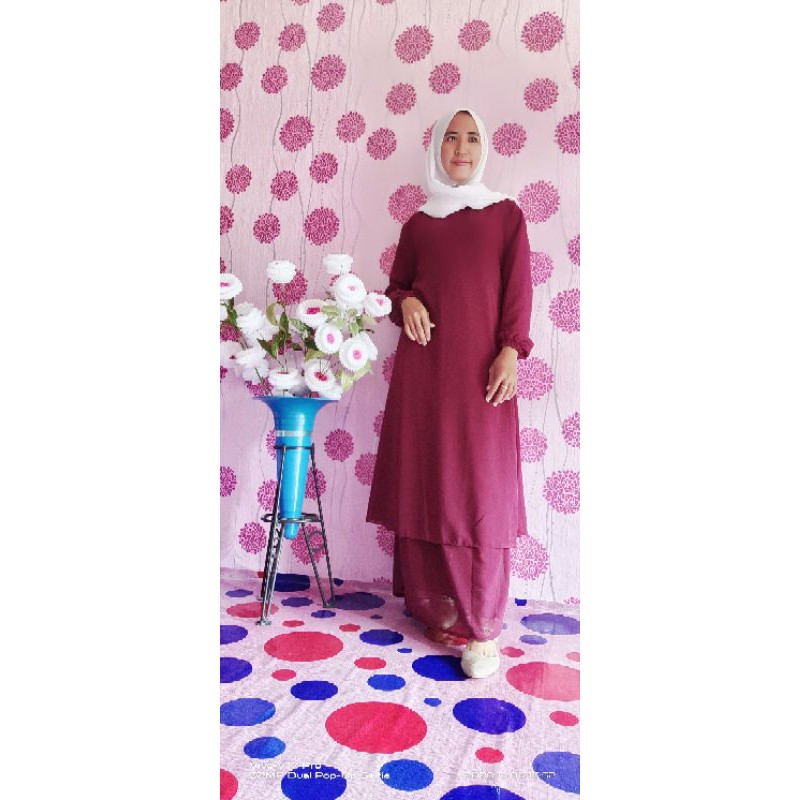 Berasal dari sumatera, pakaian adat ini merupakan sebuah kekayaan lokal yang ditetapkan oleh . Jual Stelan Kebaya Labuh Malaysia Shopee Indonesia