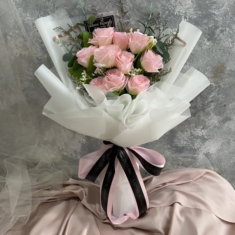 Hope you enjoy this video, thank you ^^ for watching, jangan lupa. Graduation Bouquet Bunga Artificial Shopee Indonesia