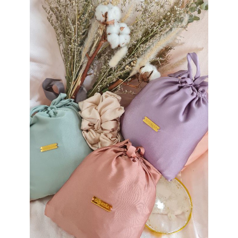 Shop our collection of clothes, accessories, design & more BASHEERA MUKENA PREMIUM ARMANI SILK | Shopee Indonesia