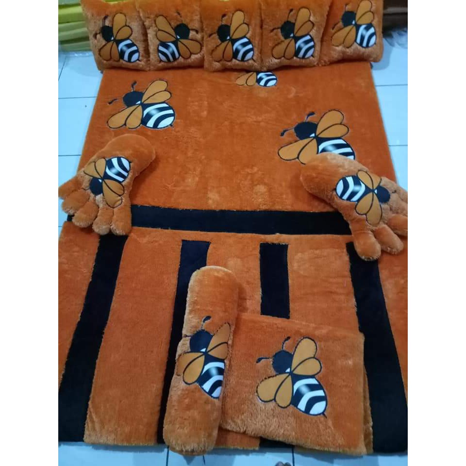 Bahan karpet tebuat dari kain bulu rasfur (15 mm) lebih lembut, panjang, tebal, warna mengkilap dan bulu tetap mengembang . Karpet Karakter Tebal 5 5cm Karakter Lebah Shopee Indonesia