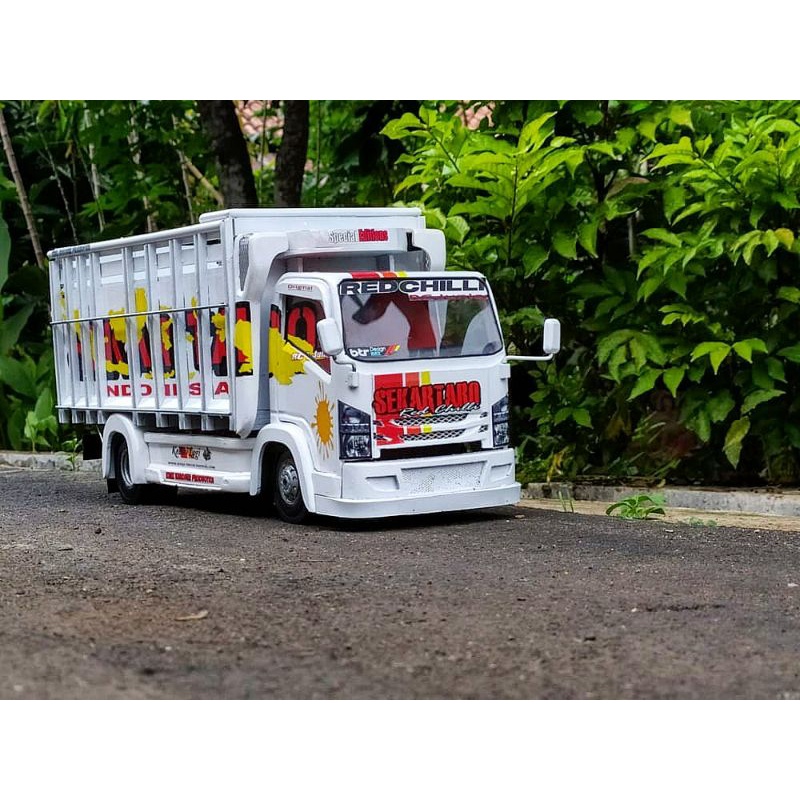 Gambar truk oleng sekar taro, gambar truk oleng asli, cara membuat truk oleng, download video truk oleng, gambar truk oleng dari samping . Miniatur Truk Oleng Parah Bisa Belok Asli Kayu Skar Taro Bonus Terpal Shopee Indonesia