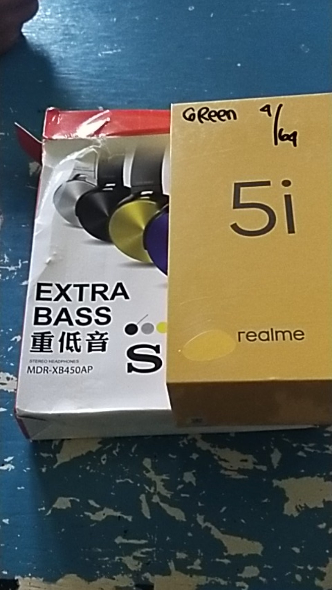 Realme c21 merupakan handphone hp dengan kapasitas 5000mah dan layar 6.5 yang dilengkapi dengan kamera belakang 13 + 2 + 2mp dengan tingkat densitas piksel . hp oppo f3 ram 4/64