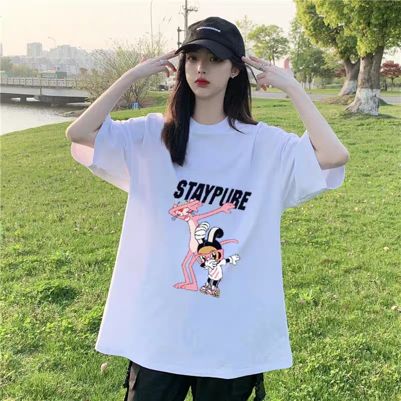 Bisa dipadukan dengan celana flare atau hanya memakai celana pendek sehingga bentuk kaos oversize yang mendominasi penampilan. Jual Kaos Longgar Oversize Tee Tshirt Wanita Model Longgar Besar Motif Pink Panther Staypure Indonesia Shopee Indonesia