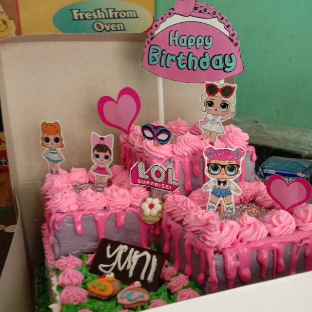 Video ini dibagikan oleh akun tiktok @gpjkt.hingga berita ini dipublikasikan, video sedikitnya telah disaksikan 660 ribu dan mendapatkan 40 ribu tanda suka. Kue Ultah Karakter Kue Tingkat Kue Viral 3 Tingkat Shopee Indonesia