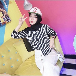 Hallo sobat, kali ini kami akan membahas salah satu jenis kain yang paling populer belakangan ini, yakni bahan kain wolfis. KEMEJA MONALISA SALUR L-XXXL | Shopee Indonesia