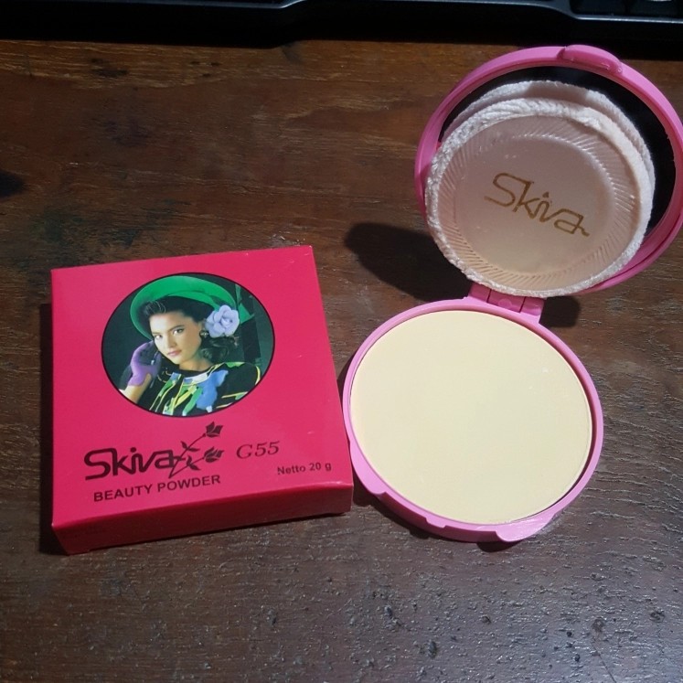 Baru yaa, bisa diliat pict nya. Skiva Compact Powder Skiva Bedak Padat Bedak Skiva Shopee Indonesia