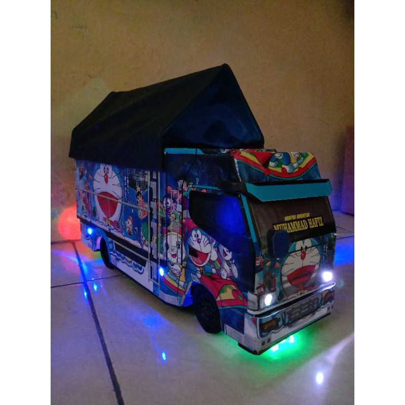 Cek harga terbaik sekarang hanya di biggo! Miniatur Truk Oleng Shopee Indonesia