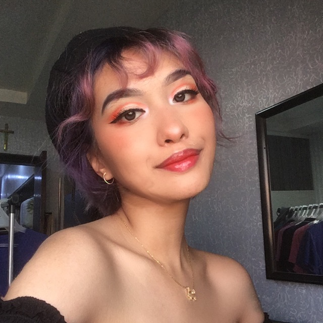 Nad Zainal Rambut Pendek : Muka Berminyak Baju Besar Rambut Toncet 