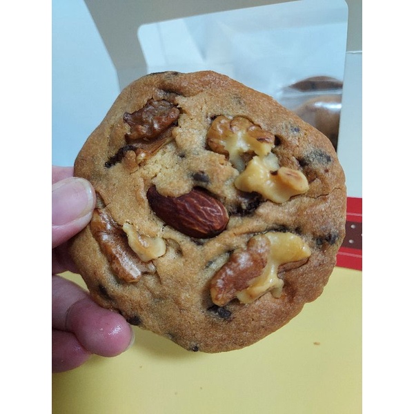 Saw this recipe and made them! Chocolate Chip Walnut Almond Cookies Shopee Singapore