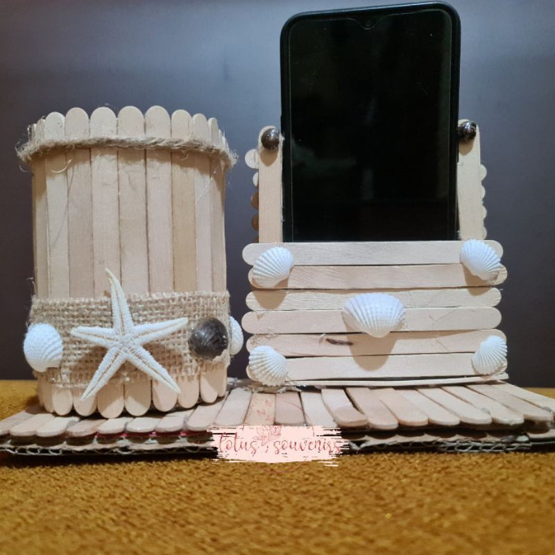 21/11/2019 · ketemu lagi nih sob, pada postingan kali ini kami akan membagikan informasi bermanfaat terkait contoh tema kegiatan mubes. Diy Popsicle Stick Craft Ice Cream Stick Craft Stick Ice Cream Shopee Singapore