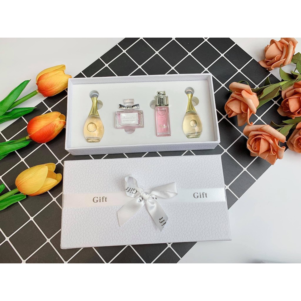 Set NÆ°á»c Hoa Mini Dior 4 Chai Gia Chá» 650 000Ä' Mua Ngay Káº»o Háº¿t Store Salezone Vn