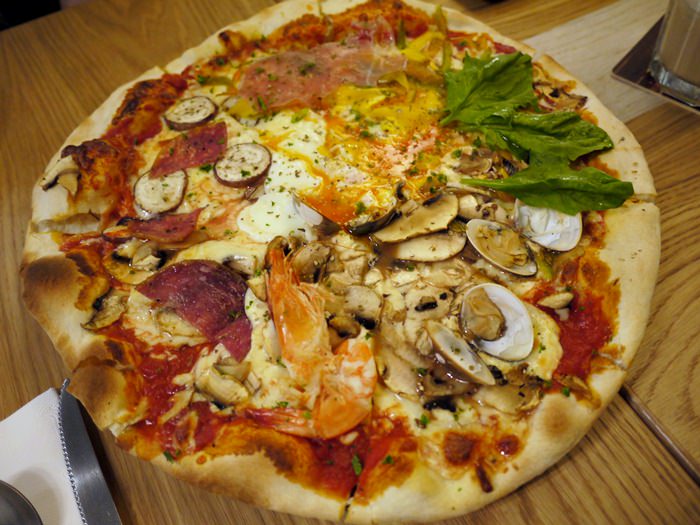 【食記】La Famiglia 喬利堤羅馬料理．品嘗原味的南義料理