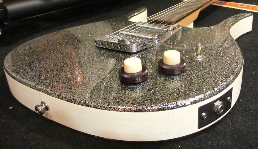 1995 Danelectro Guitarlin ChasingGuitars