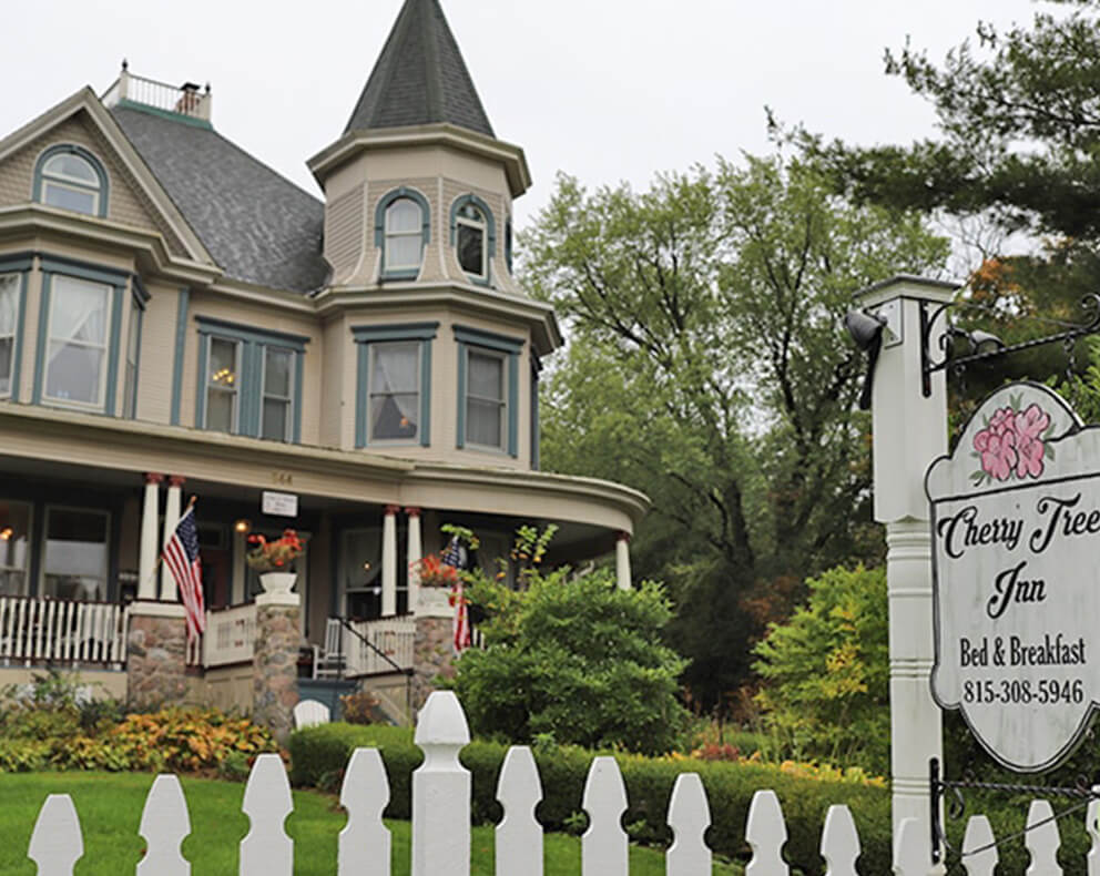 Escape To A Slower Pace | Cherry Tree Inn B&B, Woodstock, IL