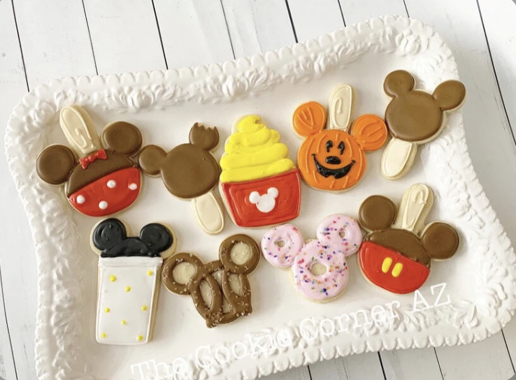 Have Fun Baking With This Mickey Apple Cookie Cutter! Mickey Apple Cookie Cutter