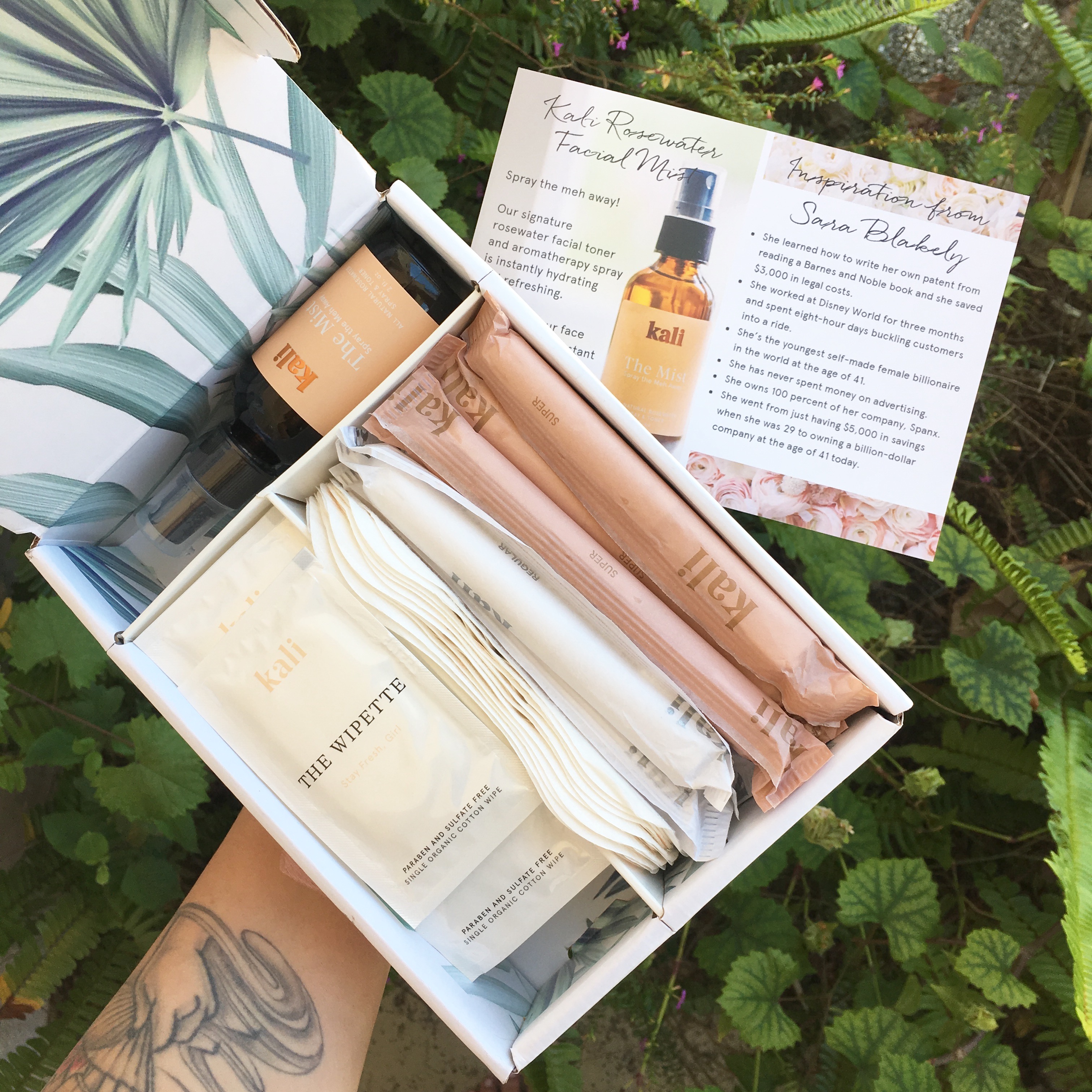 Kali Boxes organic tampon/pad subscription box discount inside