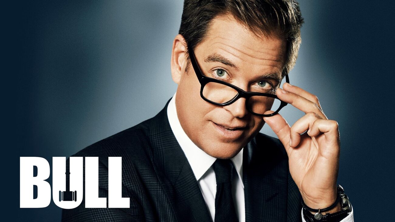 Bull est une série télévisée américaine créée par jason katims et paul attanasio, et diffusée depuis le 20 septembre 2016 1 sur le réseau cbs 2 et en simultané sur le réseau global 3 au canada. Bull Serie Juridica E Cancelada Apos Seis Temporadas Em Meio A Acusacoes De Assedio Sexual Cinepop Cinema