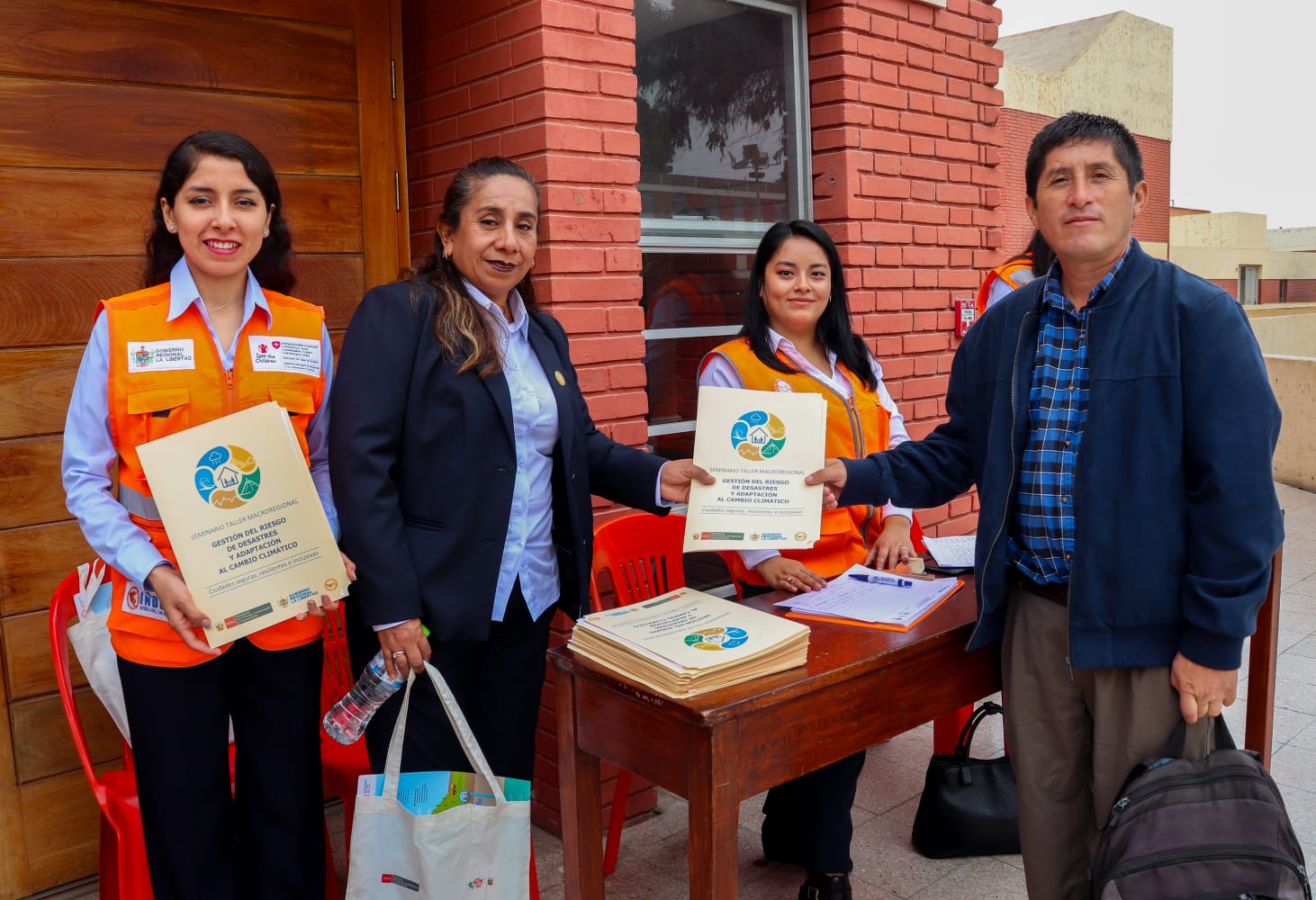 MVCS impulsa ciudades seguras y resilientes en taller nacional MVCS impulsa ciudades seguras y resilientes en taller nacional