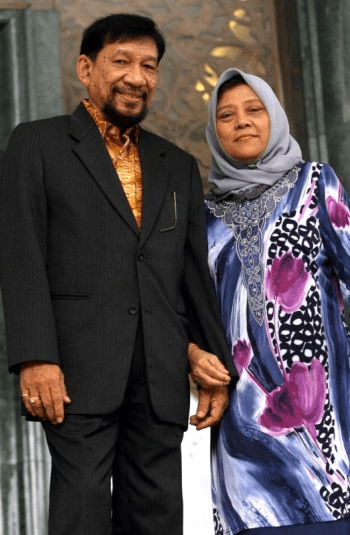 Jutaan tahniah diucapkan kepada a rahman hassan dan fadhillah mansor yang telah pun sah bergelar suami isteri malam semalam dengan sekali lafaz. A Rahman Hassan Lega Keadaan Isteri Semakin Stabil ...