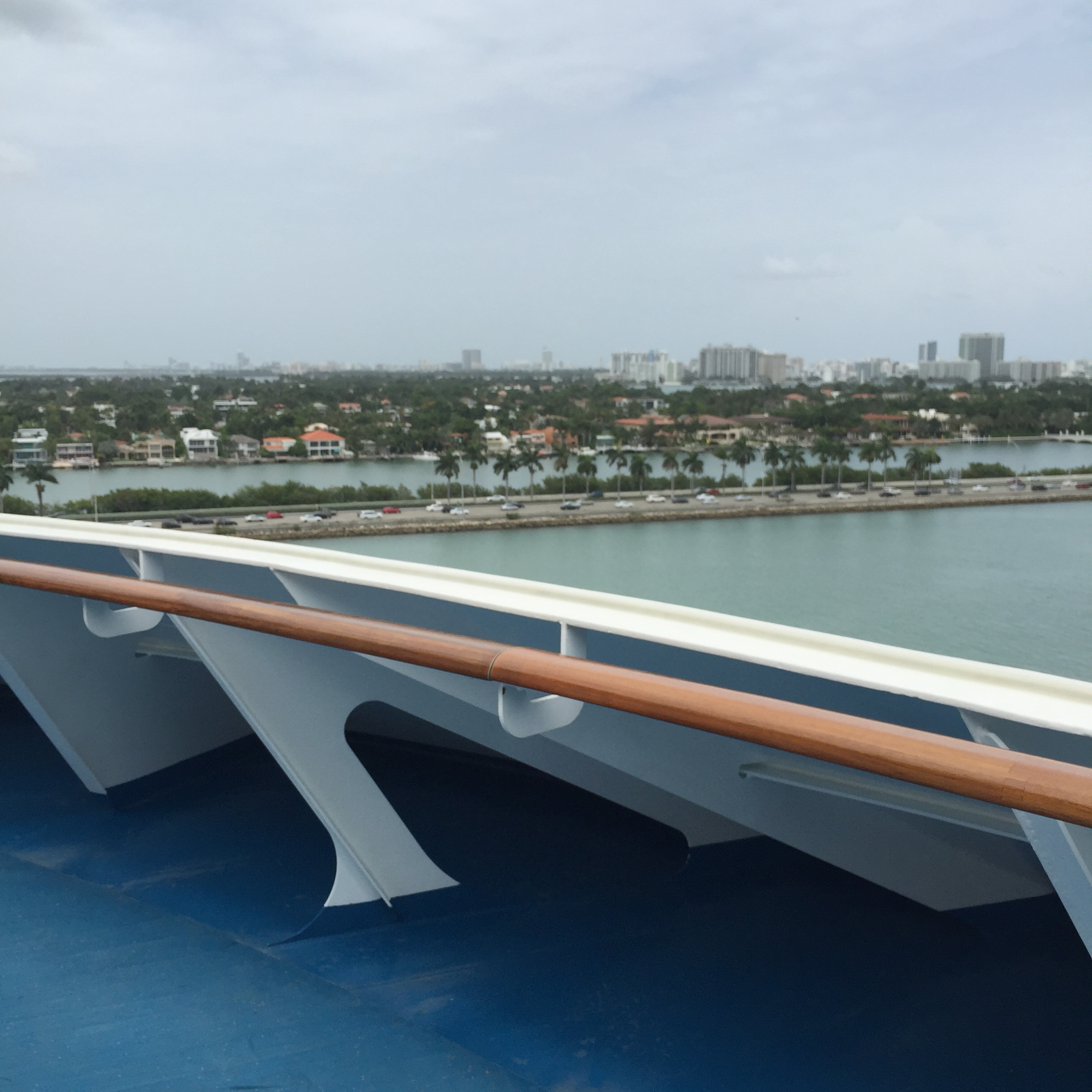 carnival cloud 9 spa suite photo. Interior Spa Stateroom, Cabin Category 4S, Carnival Breeze