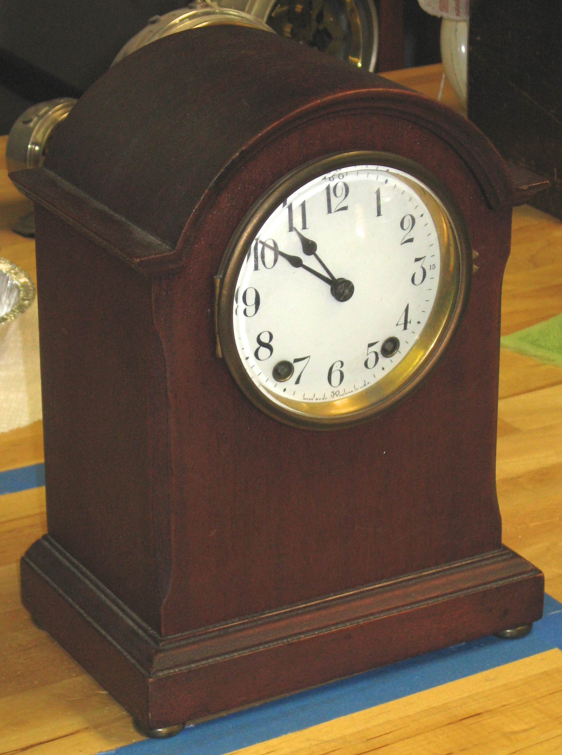 Seth Thomas Small Mantel Clock with B48J Movement