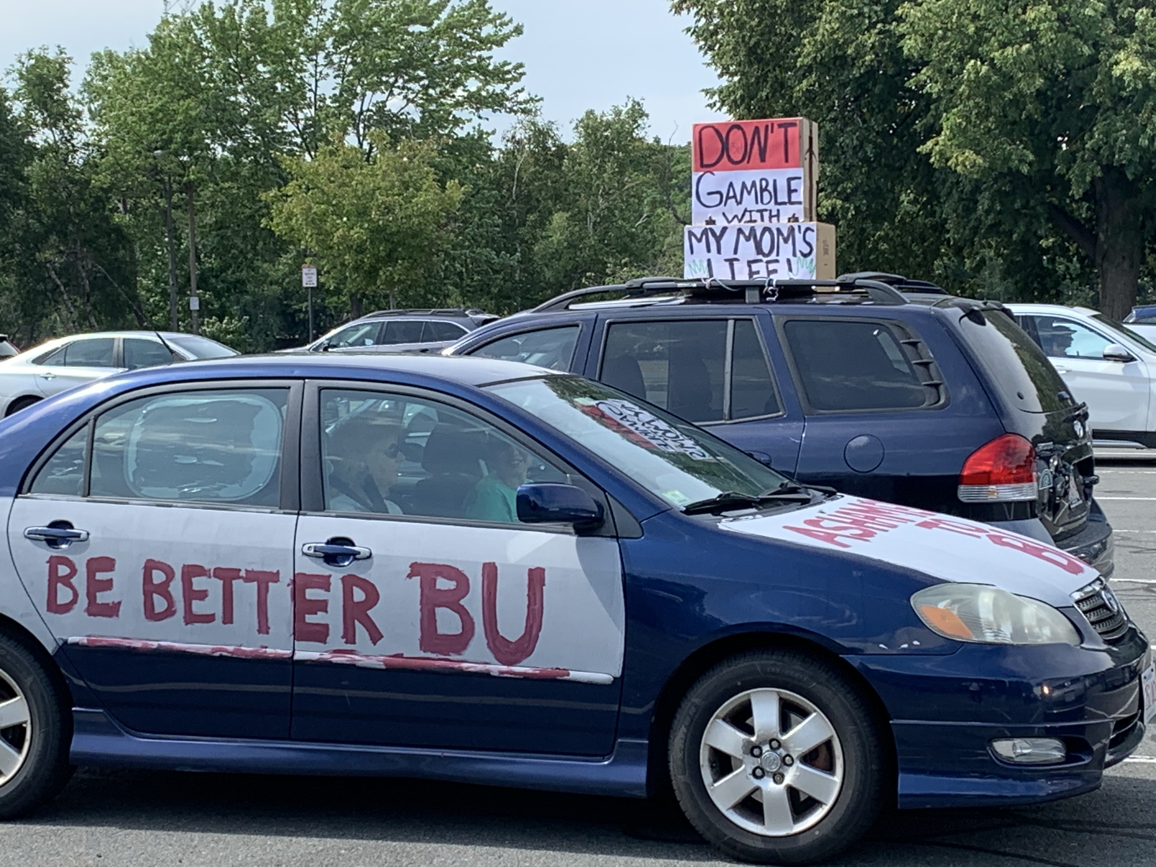 This includes the parking lot across from the visitor center that is reserved for faculty and staff. Boston University Students Faculty Protest Reopening Plans During Car Rally Masslive Com