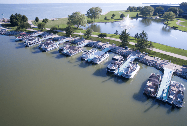 Boarding onto the large front deck, there is lots of room to relax and entertain. Tips For Owning Your First Harris Pontoon Boat