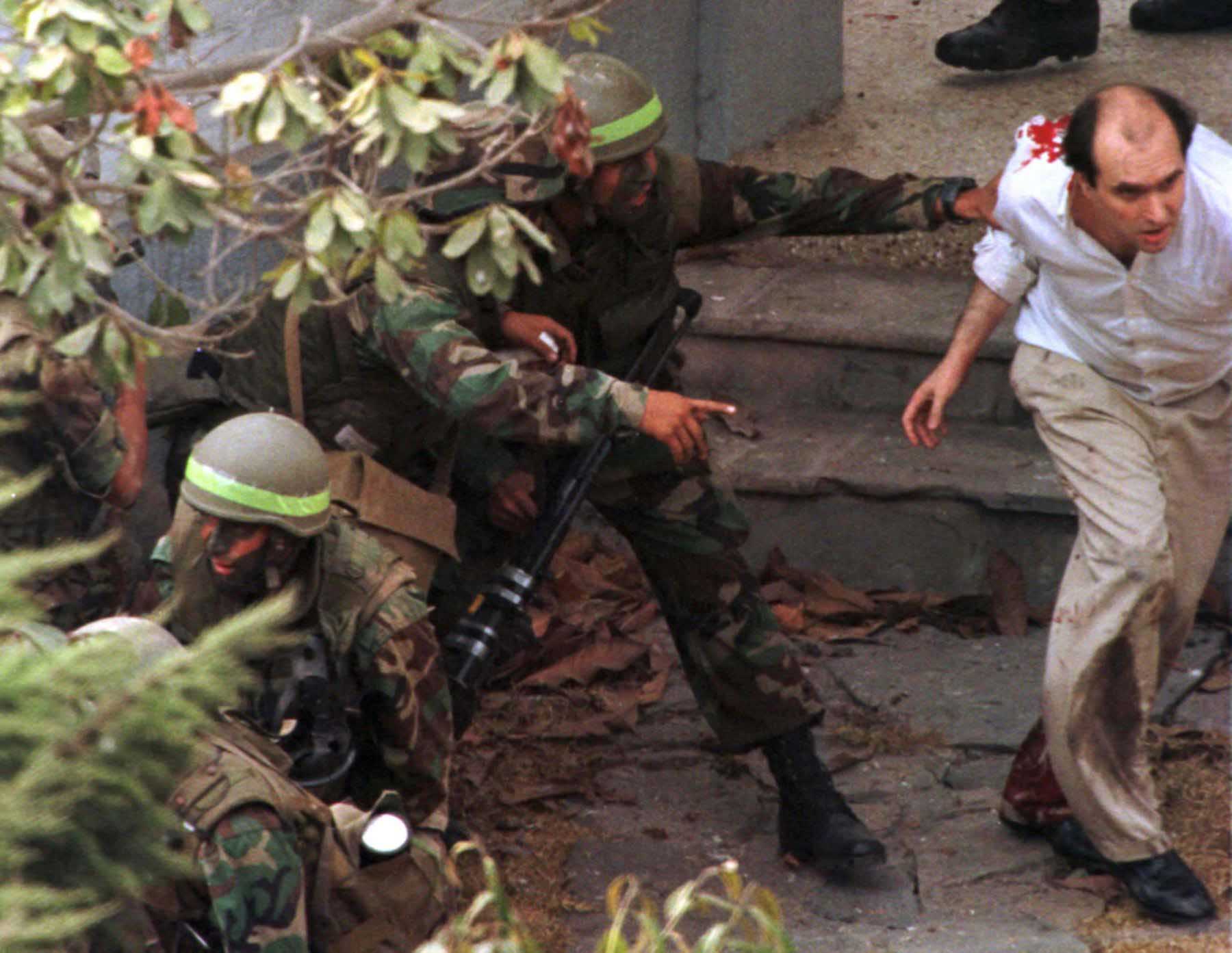 Operation Chavin de Huantar, Peruvian Commandos Rescue 72