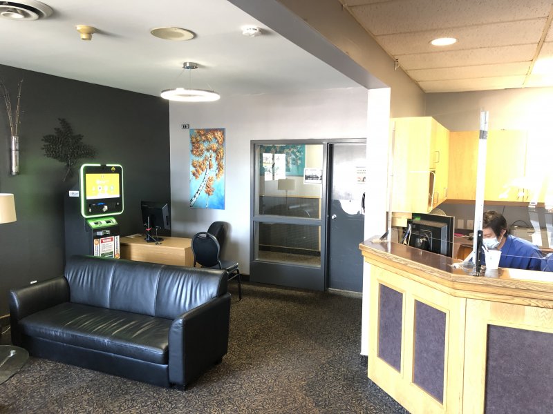 The choices among traditional brokers that give customers a way to buy and sell bitcoin are few right now — robinhood was the first mainstream investment . Bitcoin ATM in Brandon - TraveLodge Brandon
