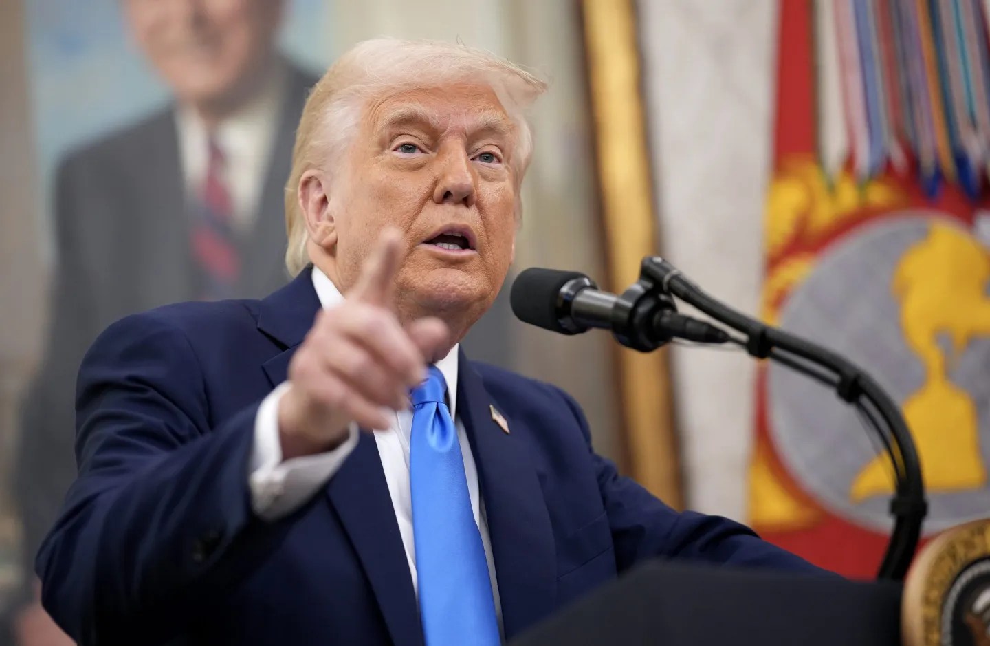 California Governor to Launch Token Targeting Trump’s Crypto Wealth