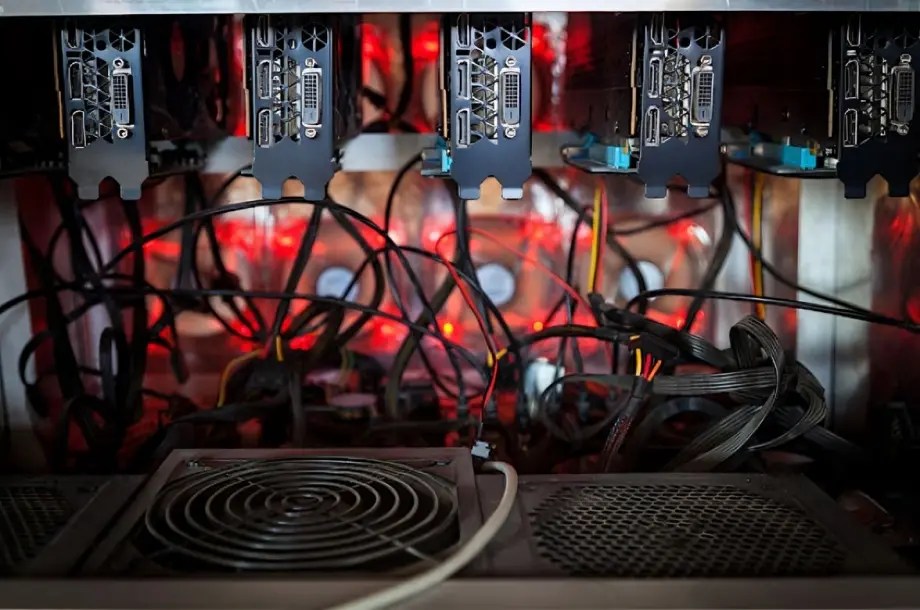 Bringing Compute Power to the Masses in a Sustainable, Decentralized Manner