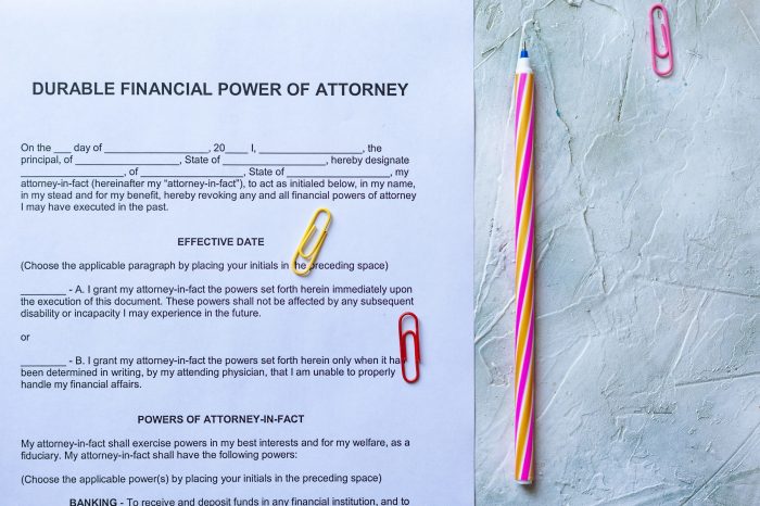 Can a Power of Attorney Withdraw Money from a Bank Account? Can a Power of Attorney Withdraw Money from a Bank Account?