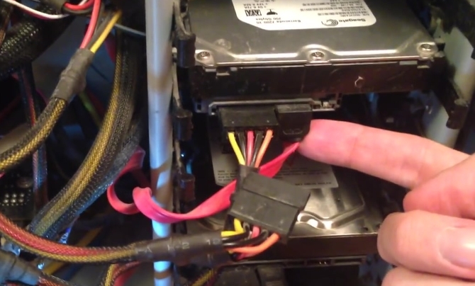 Mengapa Komputer Saya Tidak Melihat Cakera Keras Baru Saya Pc Notebook Hp Sistem Operasi Tidak Dijumpai Dipaparkan Pada Skrin Hitam