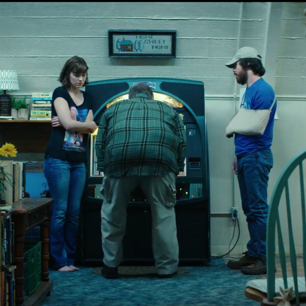 10 cloverfield lane tells the story of a young . Film Review 10 Cloverfield Lane Consequence