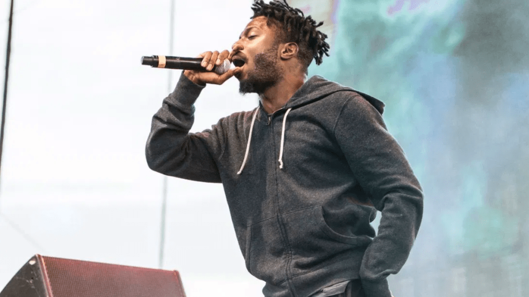 Isaiah Rashad . Stream Isaiah Rashad S New Single Headshots 4r Da Locals
