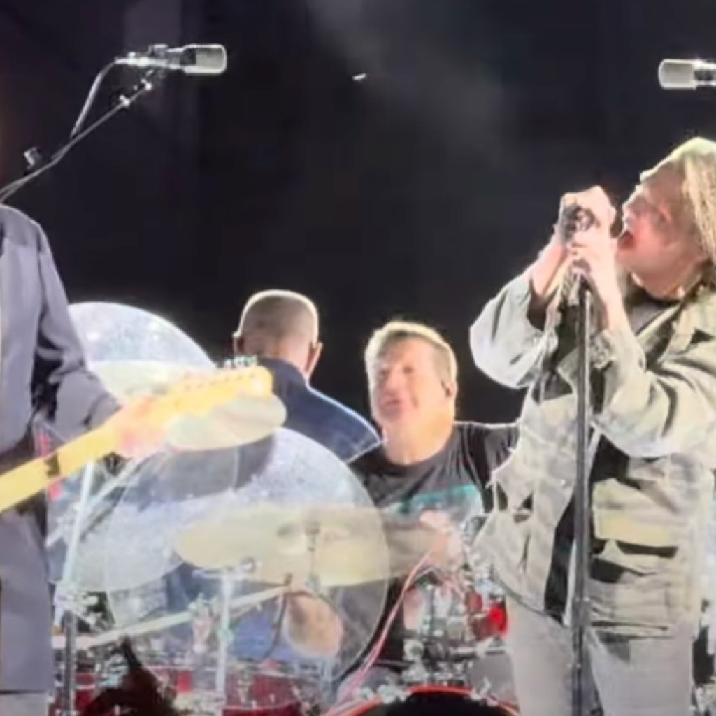 Billy Corgan Joins My Chemical Romance for “Bullet With Butterfly Wings”
