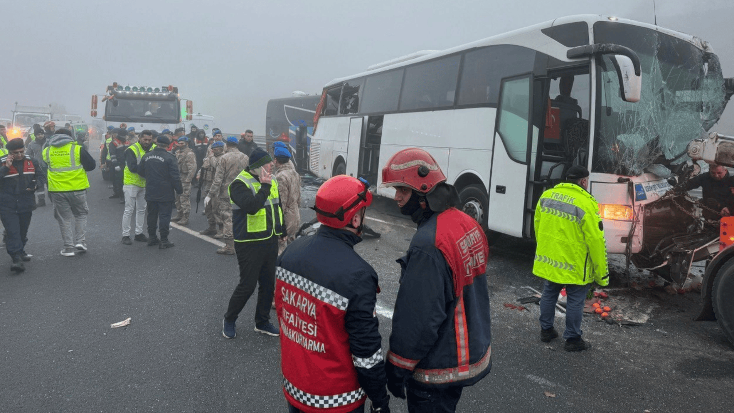 تركيا.. وفاة 11 شخصًا في حادث مرور مروّع