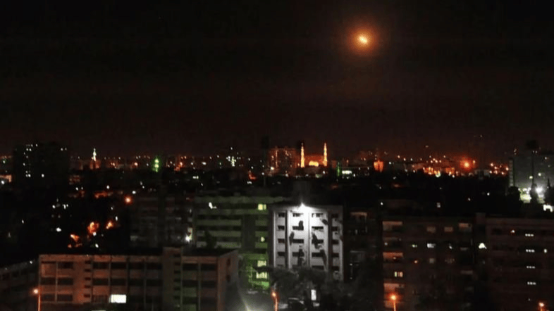 سماع دوي انفجارات في محيط دمشق