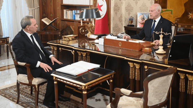 رئيس الدولة: لا بد من محاسبة من خرّب مرفق النقل العمومي