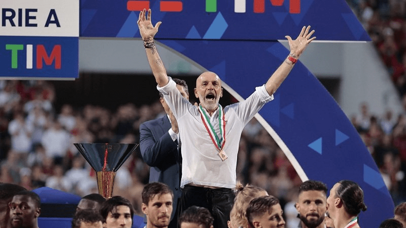 ميلان يعلن رحيل مدربه بيولي في نهاية الموسم الحالي ميلان يعلن رحيل مدربه بيولي في نهاية الموسم الحالي